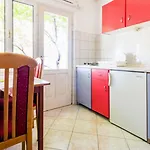 Klis *