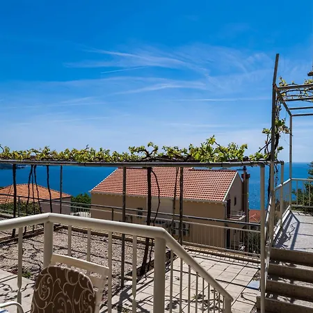 Klis Apartment